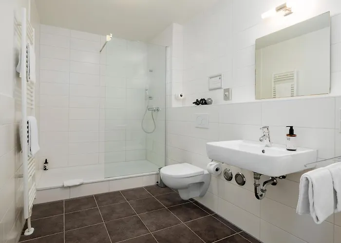 Smartments Business Aussenalster 4*